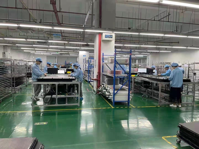 鳳凰街道精準助力，823家工貿(mào)企業(yè)復(fù)工復(fù)產(chǎn)率超六成，網(wǎng)絡(luò)技術(shù)服務(wù)成關(guān)鍵支撐